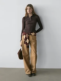 Polo T-shirt with shoulder pads