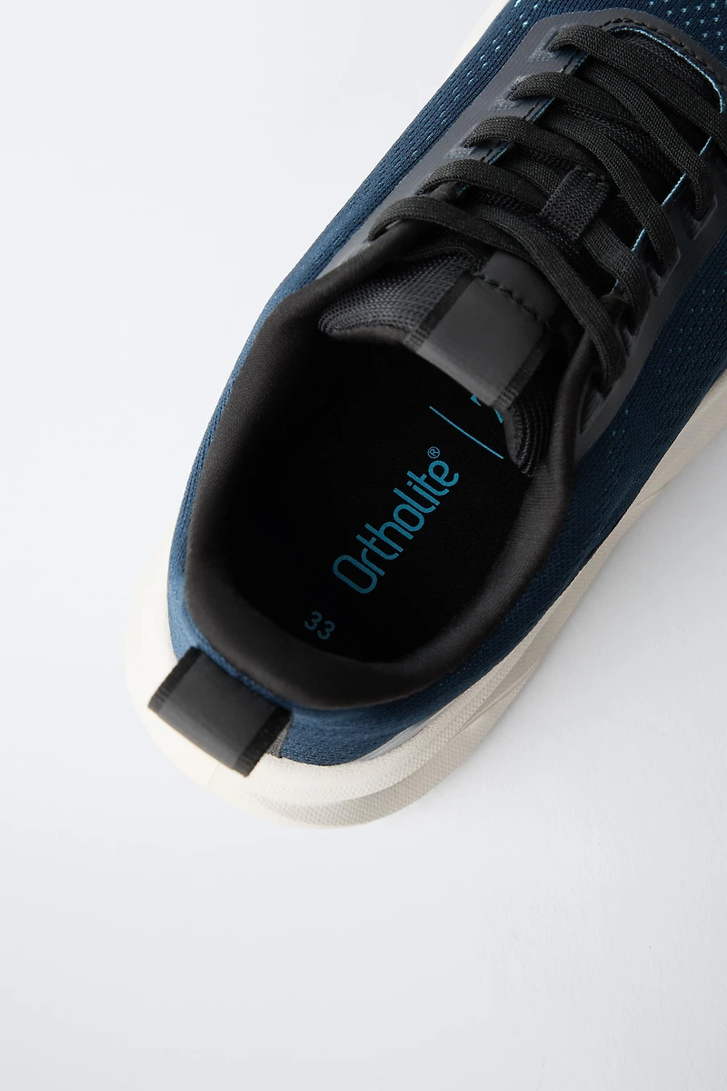 ATHLETIC SNEAKERS WITH SOLE DETAIL