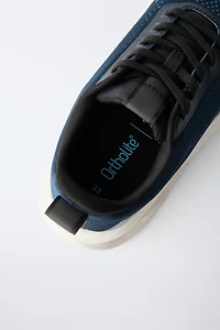 ATHLETIC SNEAKERS WITH SOLE DETAIL