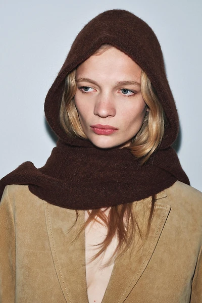 KNIT BANDANA HOODIE