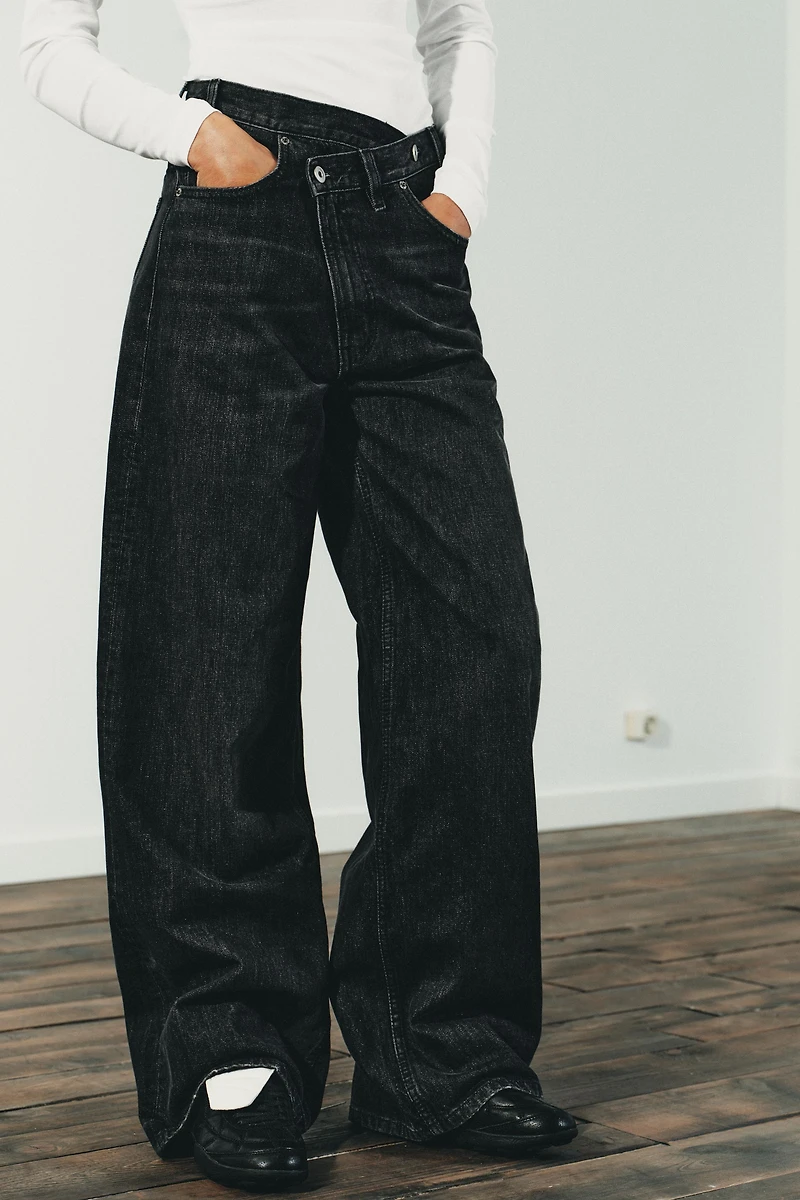 TRF HIGH WAIST CROSSOVER WIDE LEG JEANS