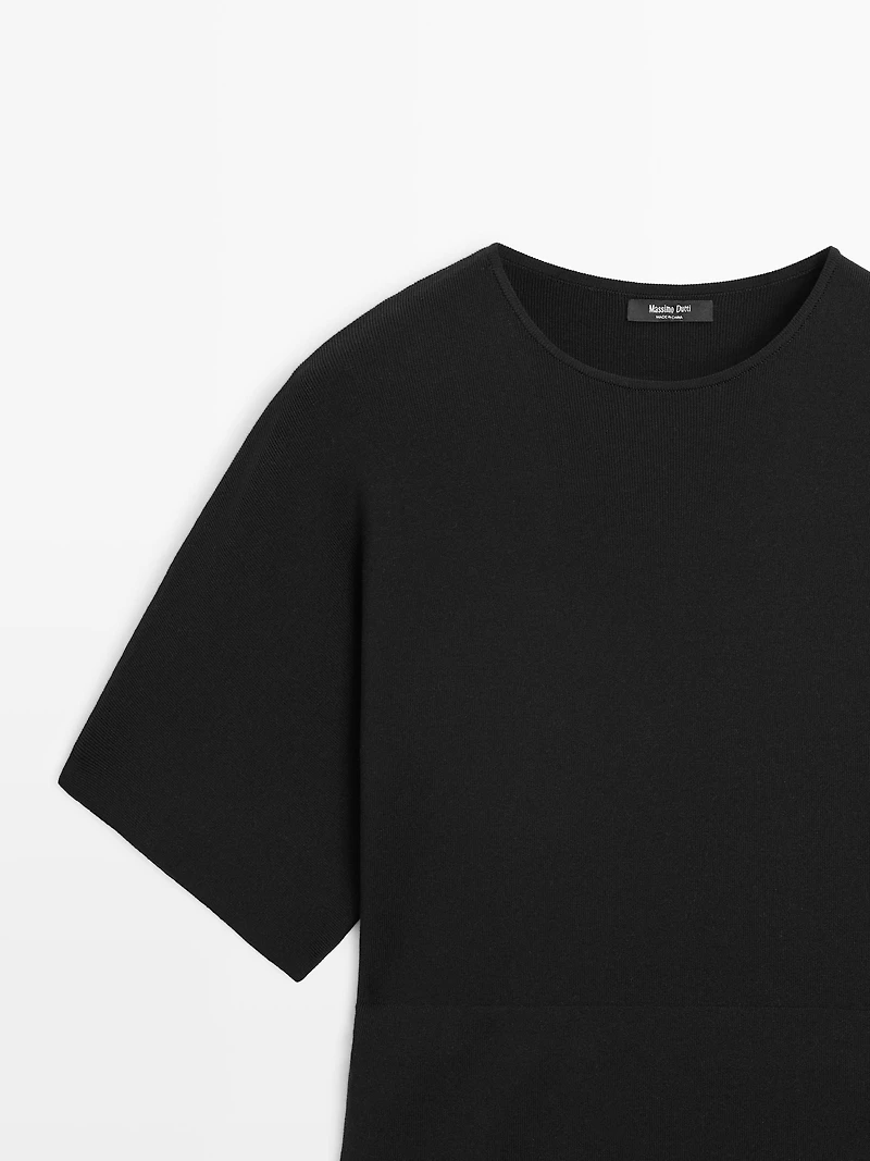 Long contrast short-sleeve dress