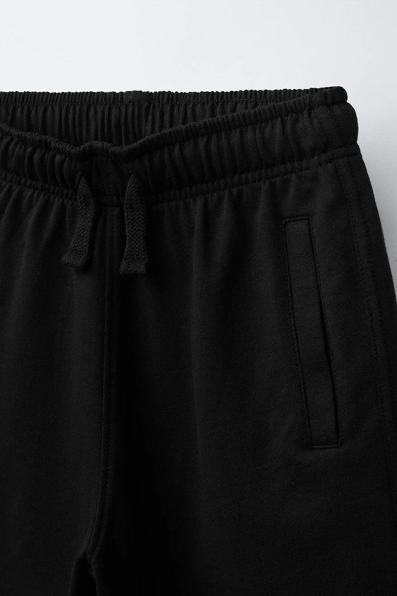 T-SHIRT AND SHORTS SET