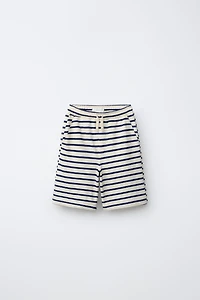 STRIPED TEXTURE T-SHIRT AND BERMUDA SET