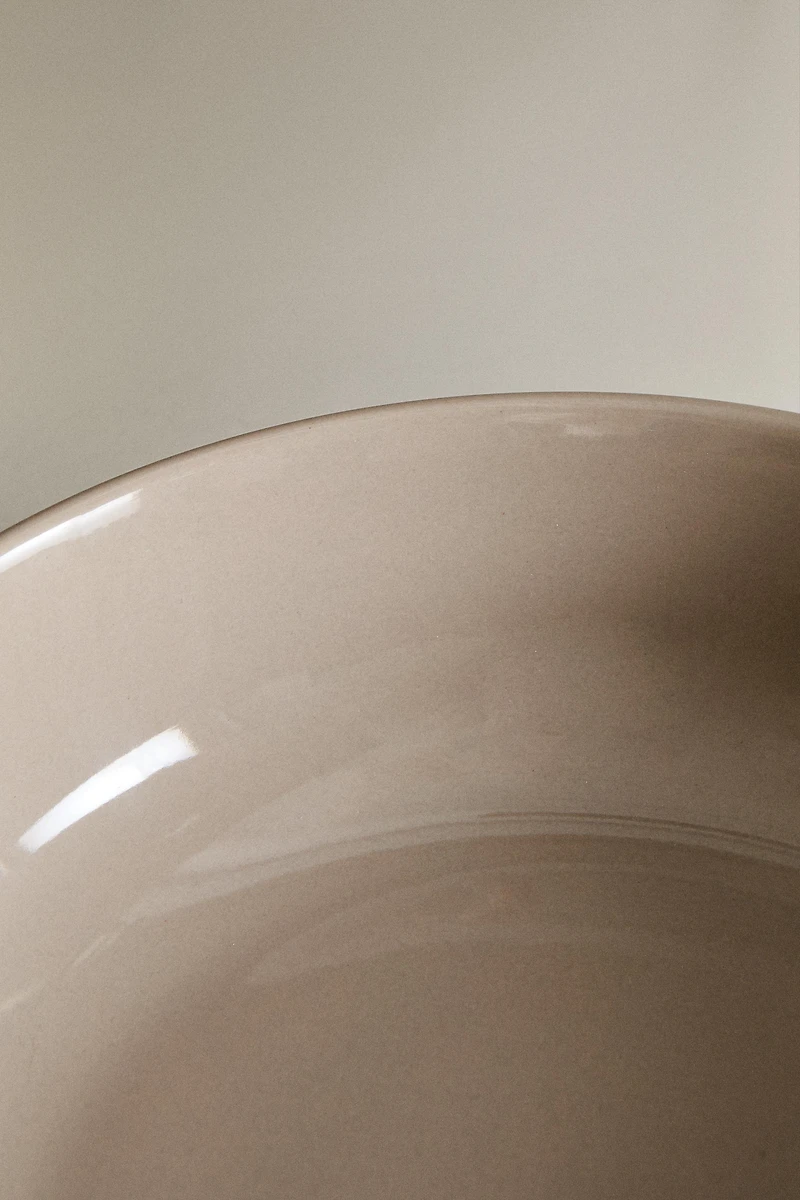 STONEWARE SOUP PLATE