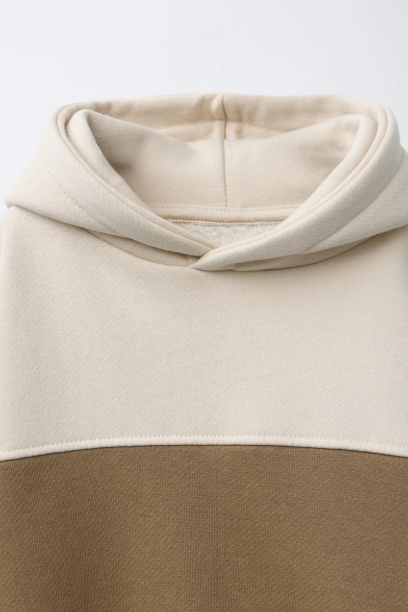 COLOR BLOCK SWEATSHIRT WITH LABEL