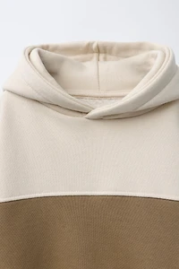 COLOR BLOCK SWEATSHIRT WITH LABEL