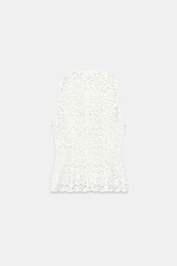 GUIPURE FIREMAN CLASP TOP