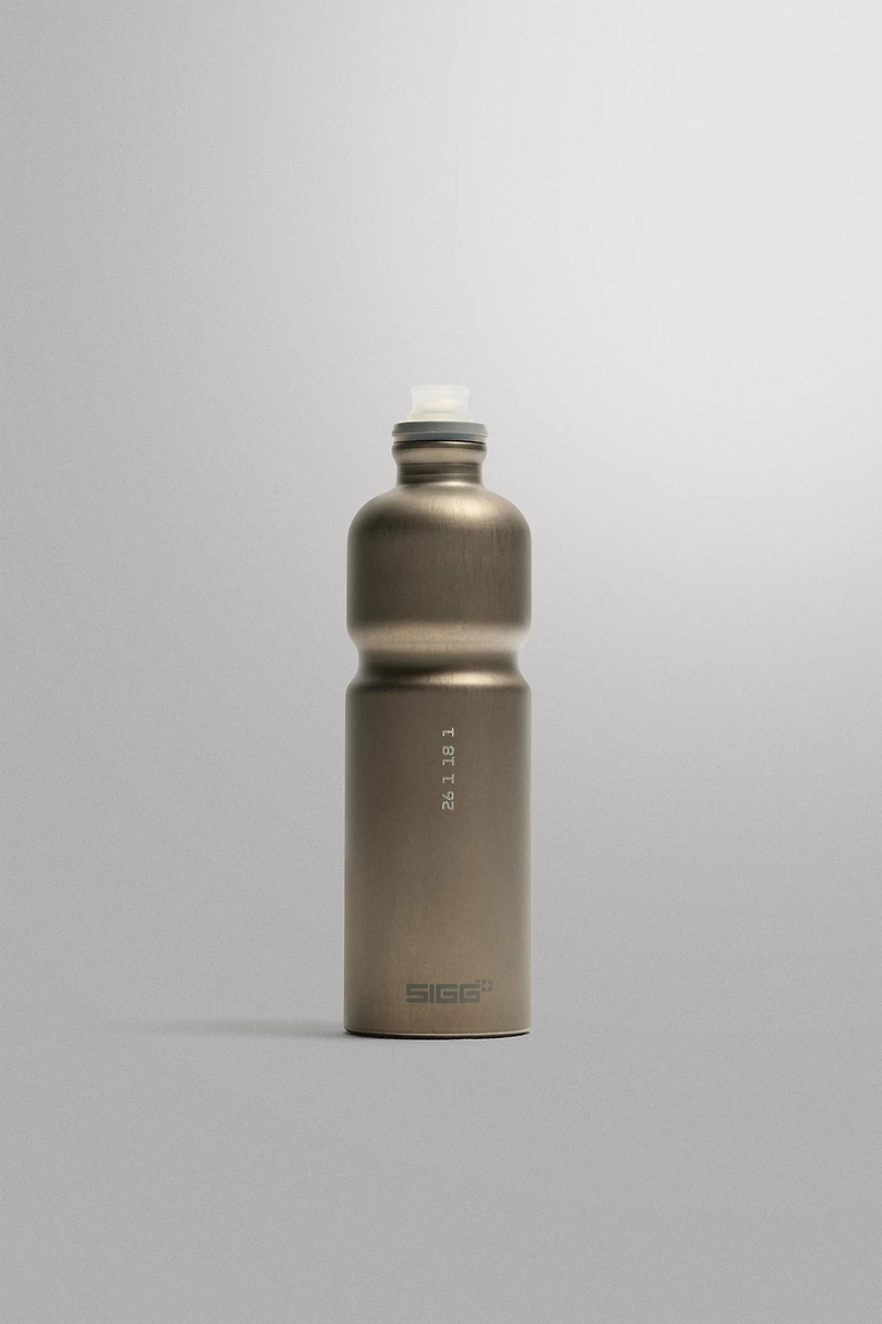 SIGG ALUMINUM BOTTLE 750ML