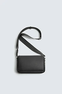 TEXTURED CROSSBODY BAG