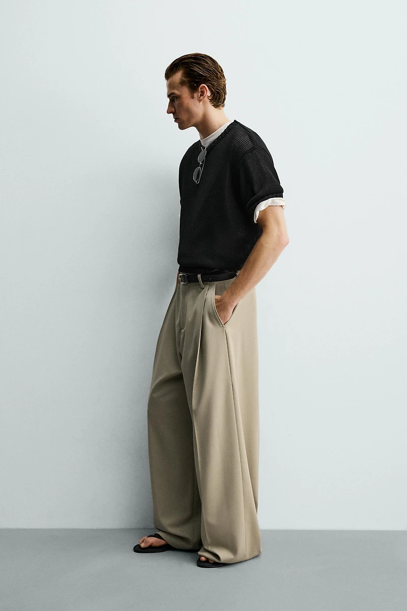 PLEATED WIDE FIT PANTS