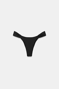 RUFFLED BACK BIKINI BOTTOMS