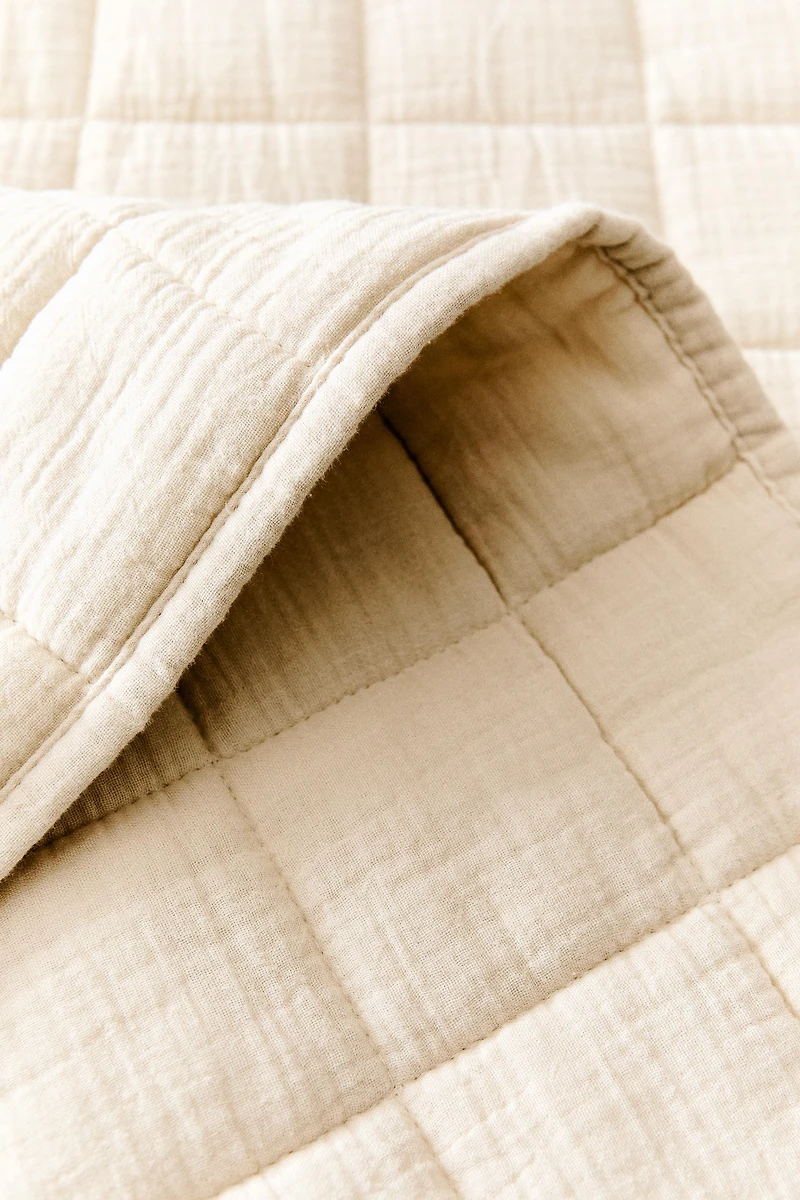 CHILDREN'S SQUARE MUSLIN QUILT