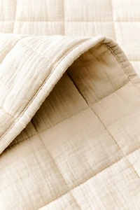 CHILDREN'S SQUARE MUSLIN QUILT