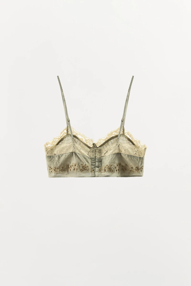 SOUTIEN-GORGE À FLEURS BRODÉES EN RELIEF