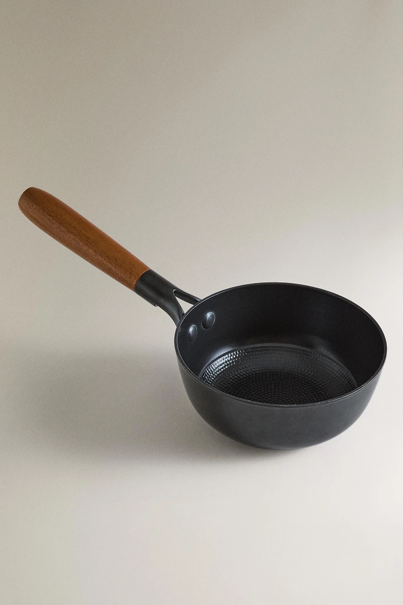 IRON CASSEROLE POT