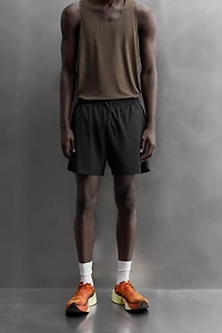 BASIC TRAINING SHORTS