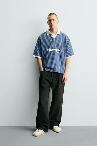 PRINTED TEXT CROPPED POLO SHIRT