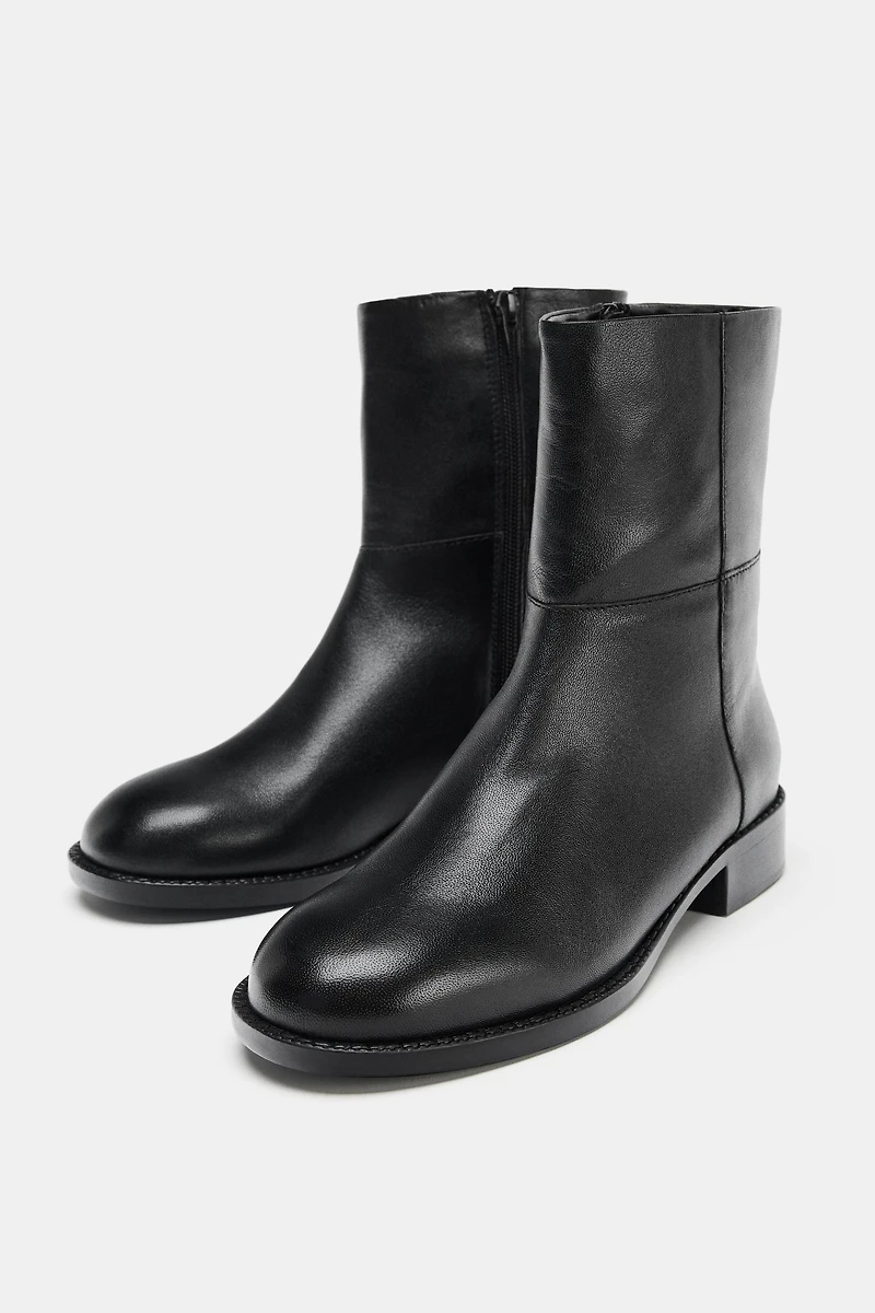 LOW HEELED LEATHER ANKLE BOOTS