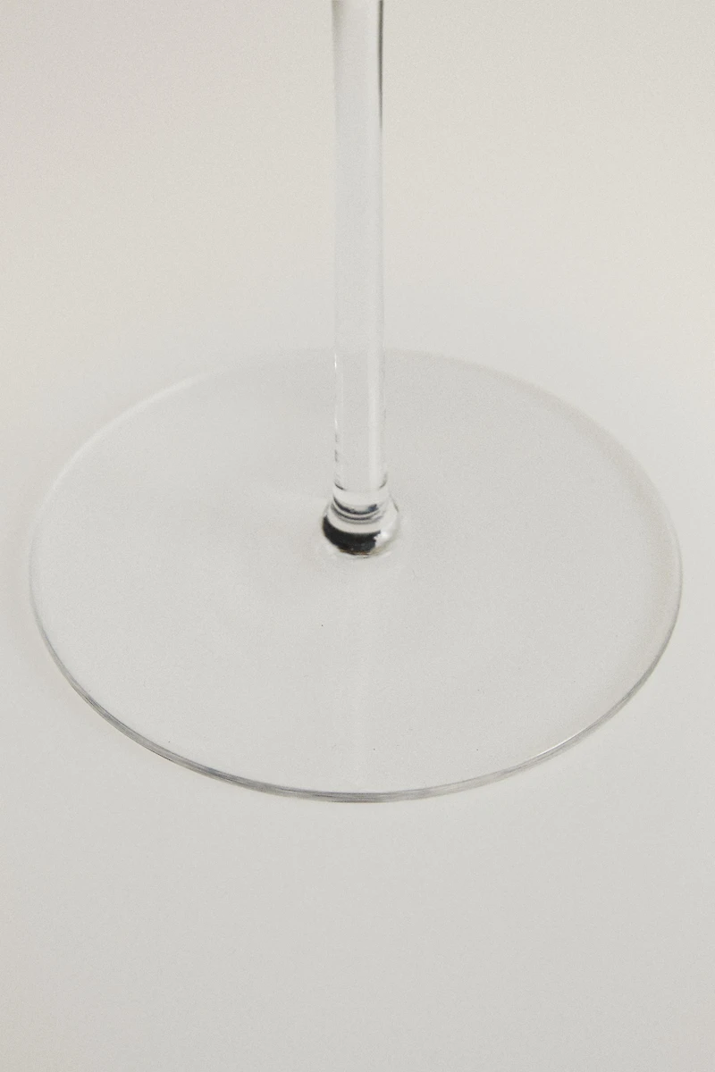 TRANSPARENT GLASS