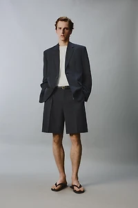 RELAXED FIT PLEATED SUIT SHORTS