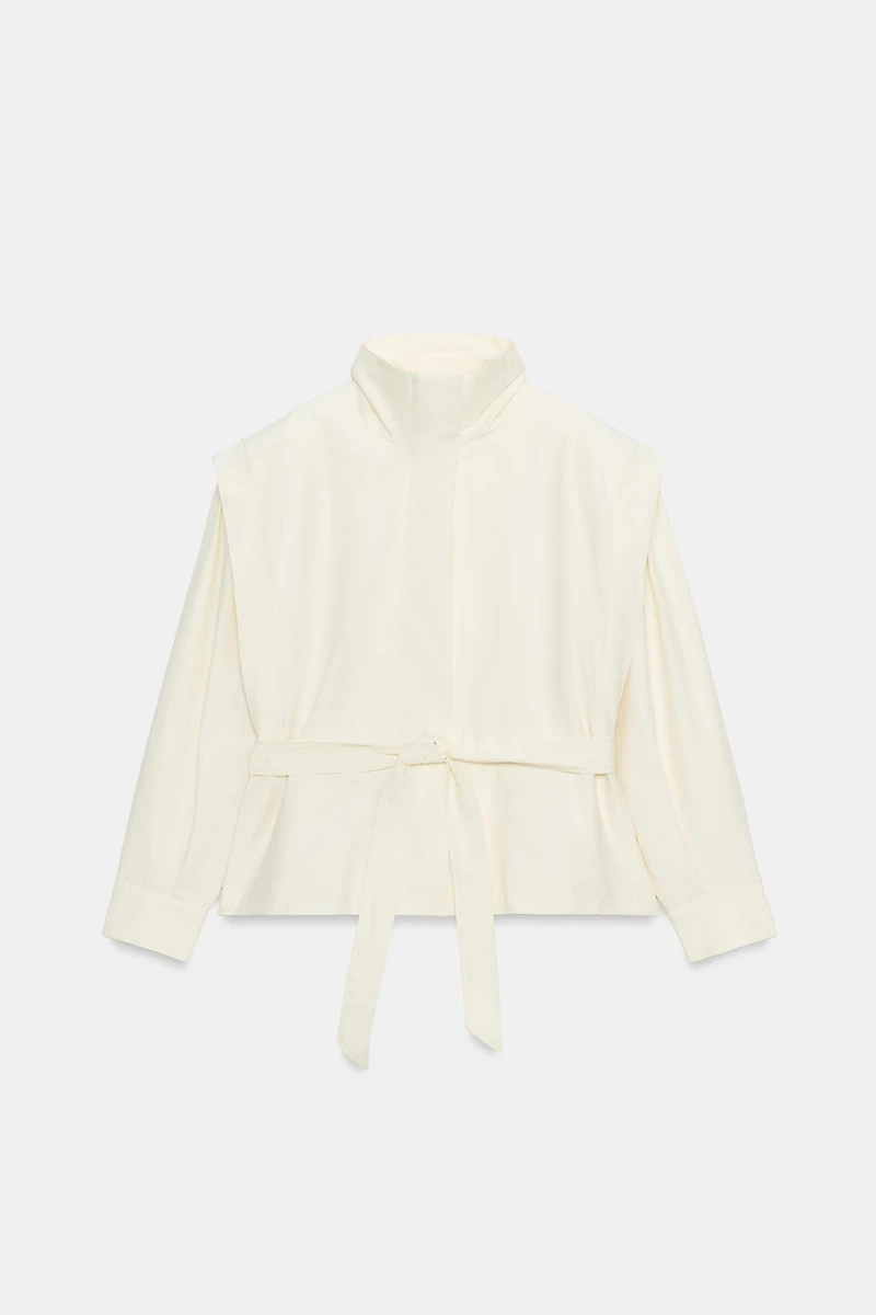 HIGH-NECK BELTED BLAZER