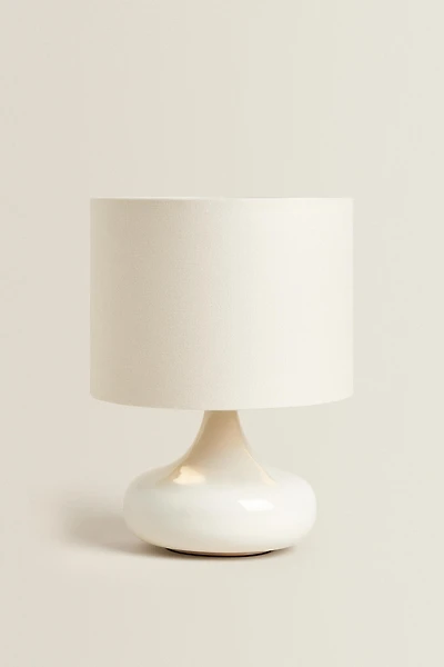 SMALL CERAMIC BASE TABLE LAMP