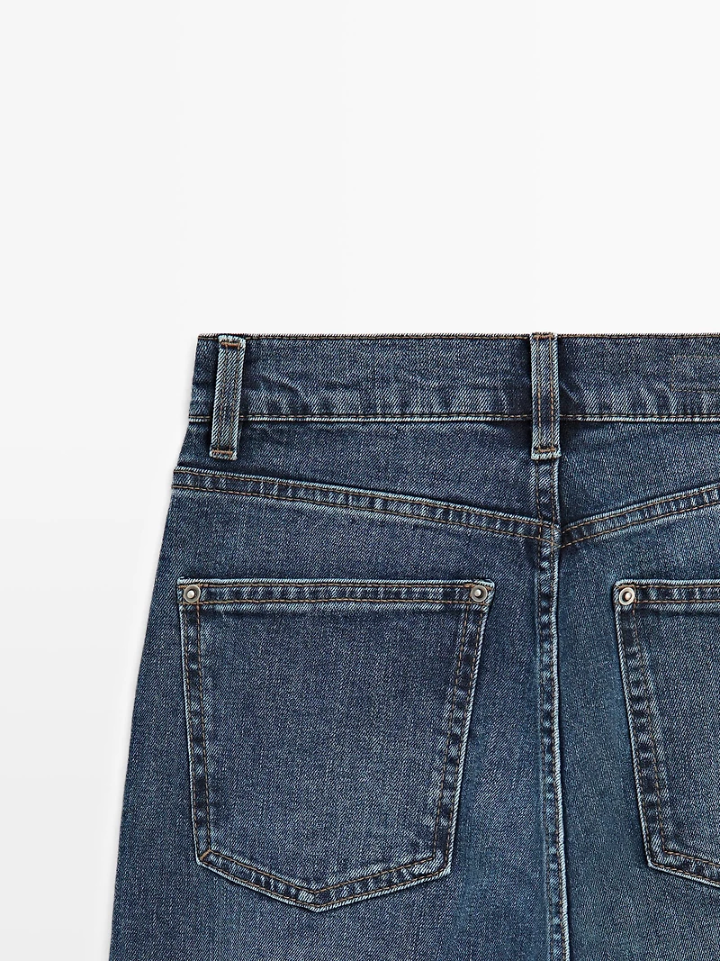 Jean straight taille moyenne