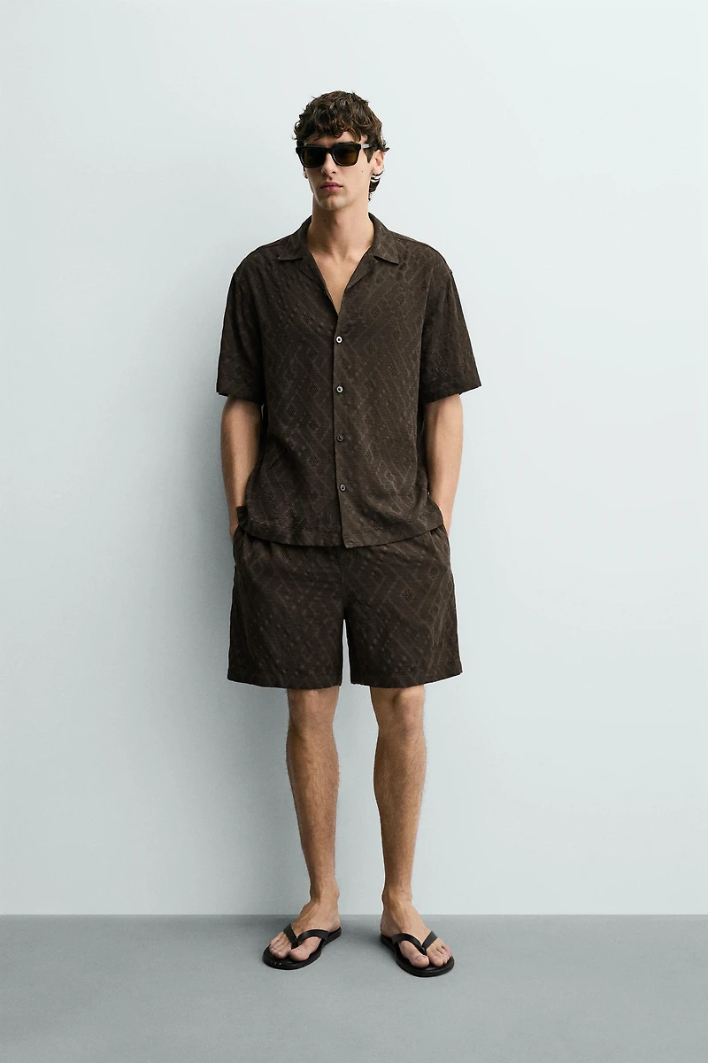 CHEMISE JACQUARD GÉOMÉTRIQUE