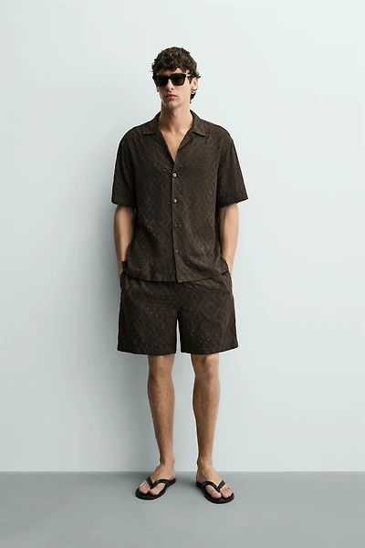 CHEMISE JACQUARD GÉOMÉTRIQUE