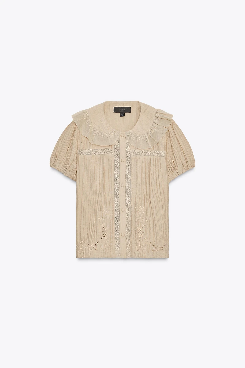 EMBROIDERED PETER PAN COLLAR SHIRT