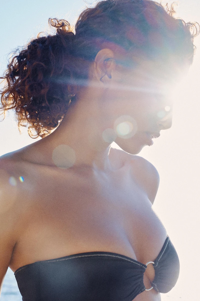 METALLIC BANDEAU BIKINI TOP