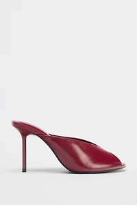 OPEN TOE SANDALS