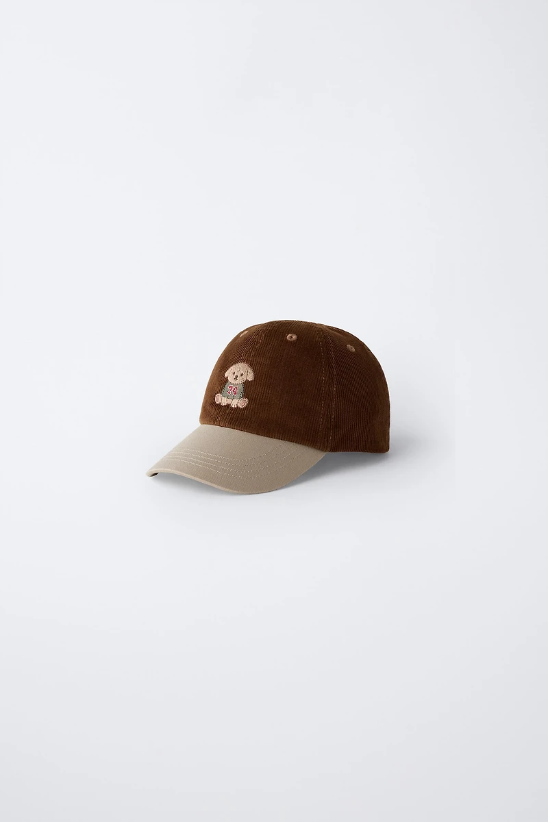 CASQUETTE EN VELOURS CÔTELÉ CHIEN BRODÉ