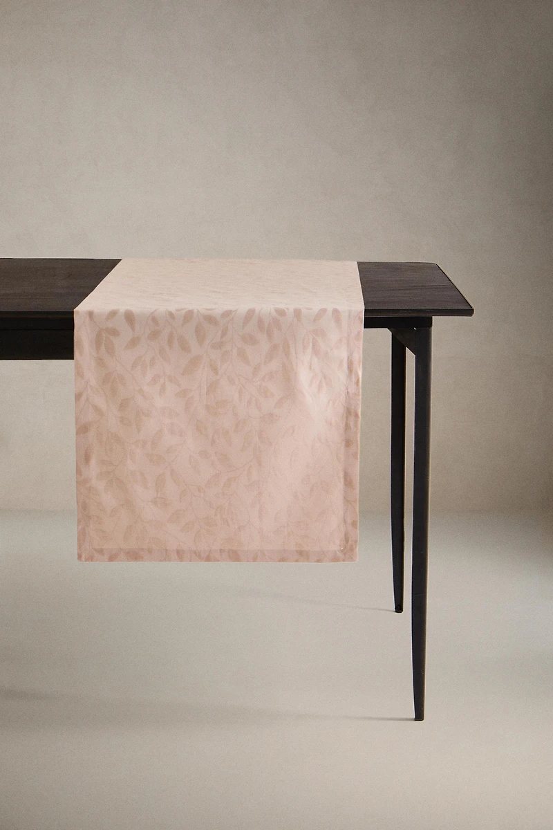 CHEMIN DE TABLE JACQUARD VÉGÉTAL
