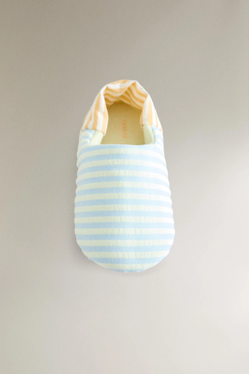 KIDS' STRIPED SLIPPERS