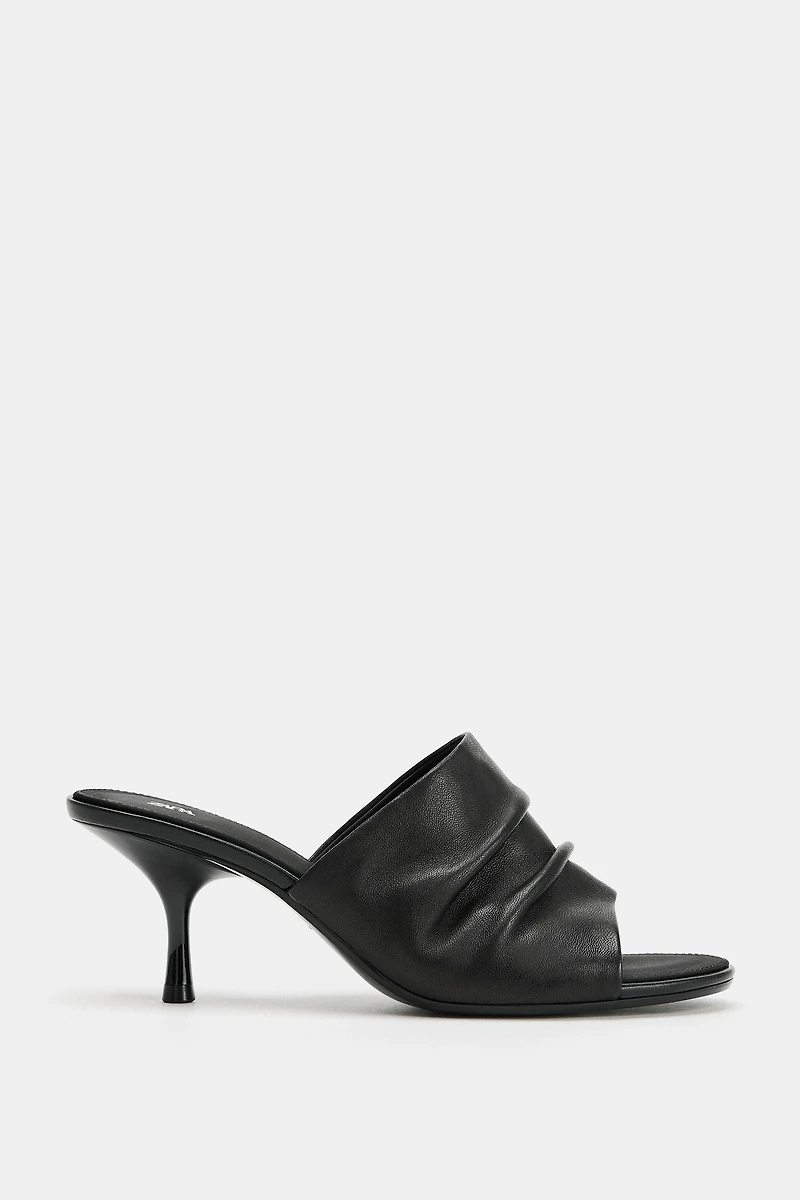 LEATHER HEEL SANDAL