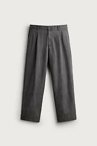 RELAXED FIT PLEATED CHINO PANTS