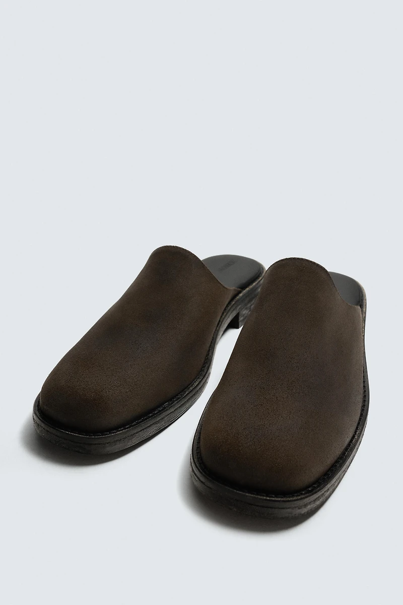 SPLIT LEATHER CLOGS
