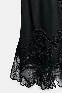 ZW COLLECTION EMBROIDERED SATIN EFFECT TOP