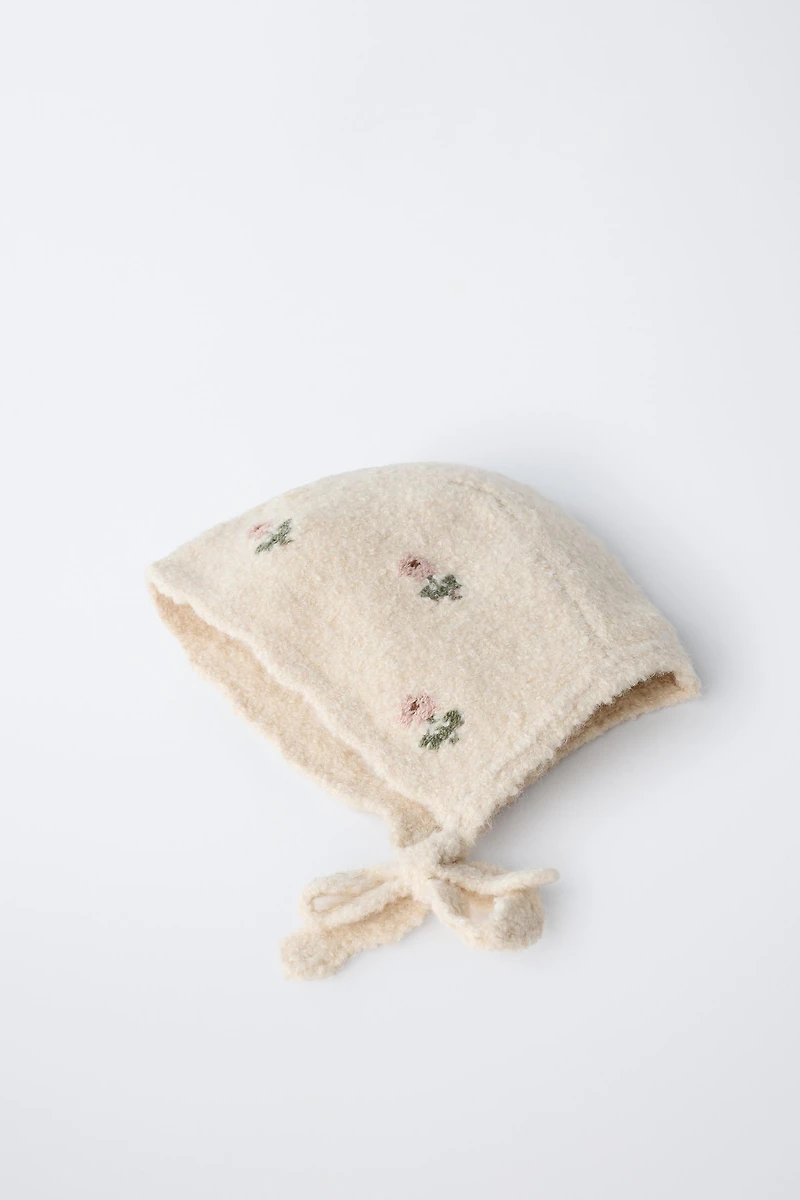 FLORAL EMBROIDERED KNIT BONNET