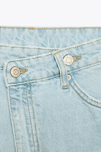 HIGH-WAISTED CROSS-WAIST TRF MOM FIT DENIM SHORTS