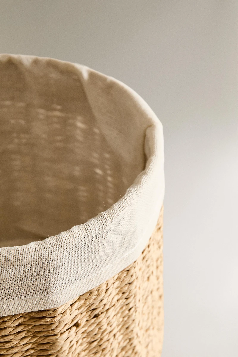 ROUND COTTON-LINED BASKET