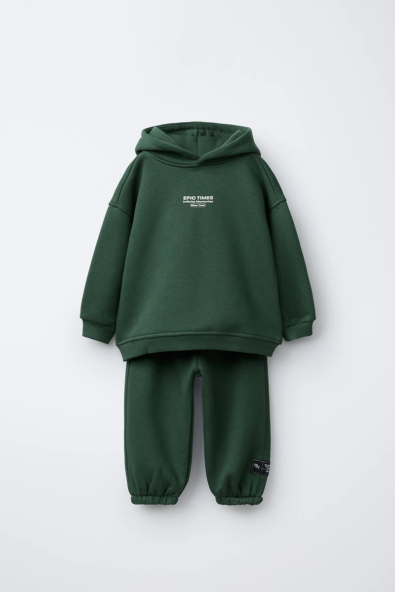 JOGGING SET WITH SWEATSHIRT AND JOGGER PANTS