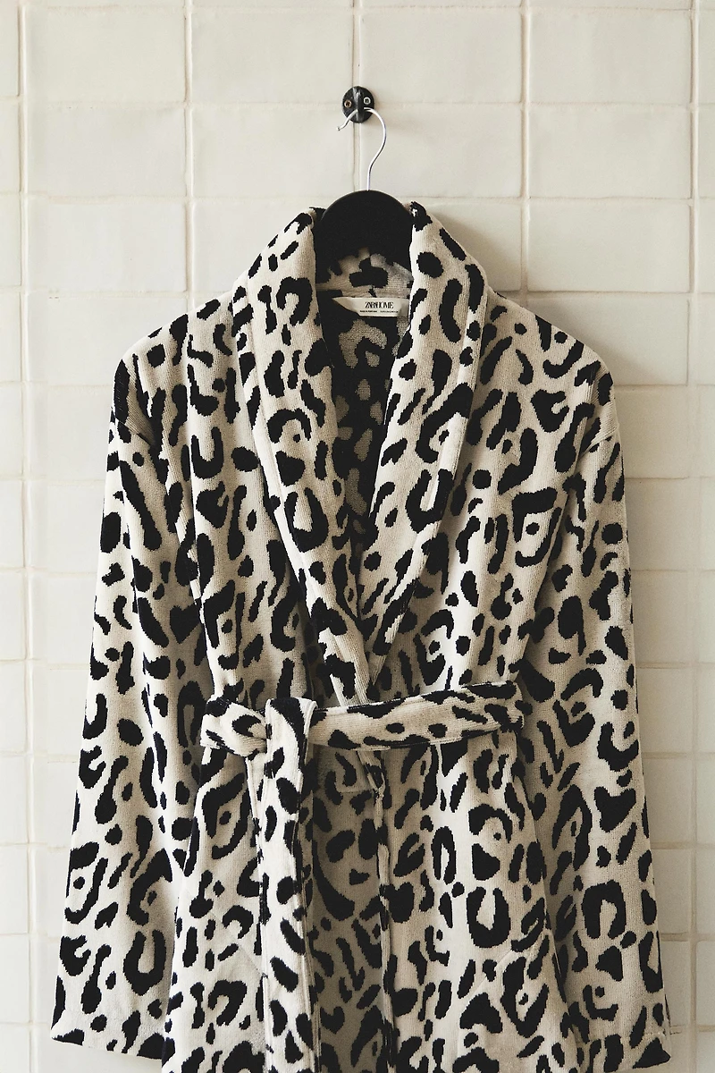 PEIGNOIR VELOURS IMPRIMÉ ANIMAL