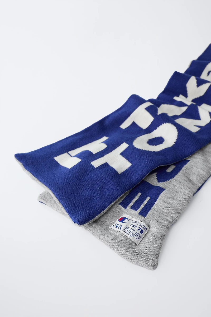 ÉCHARPE IMPRIMÉE CHAMPION ® X ZARA