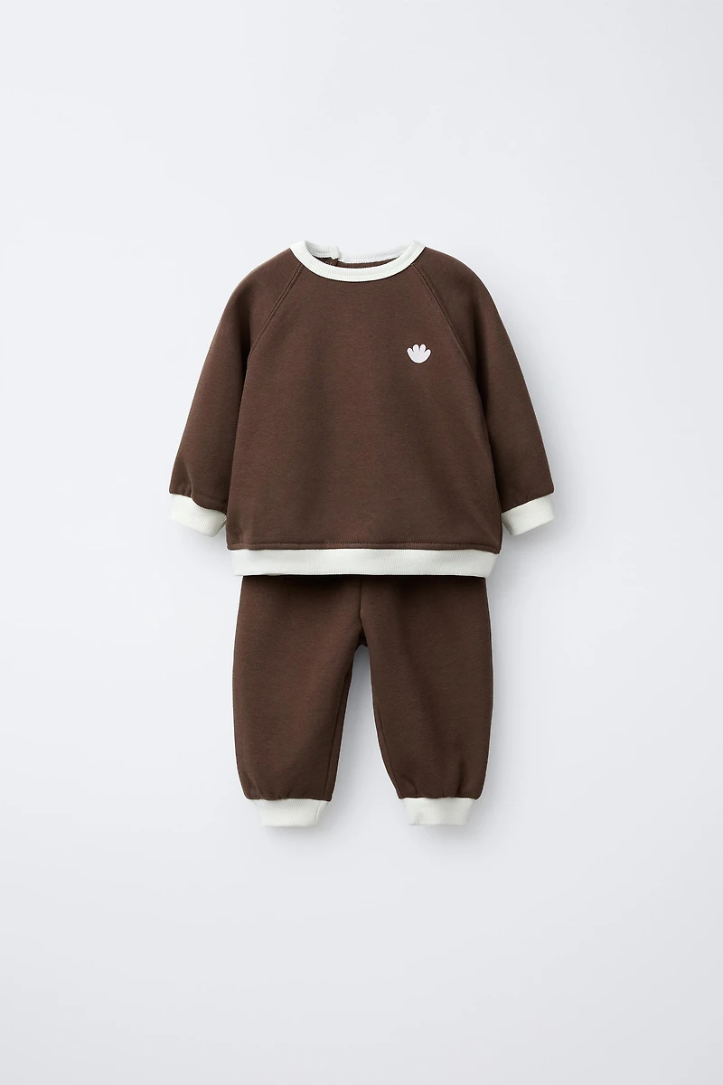 CONTRAST SWEATSHIRT AND PANTS SET
