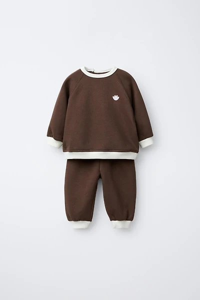 CONTRAST SWEATSHIRT AND PANTS SET