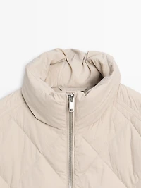 Short puffer jacket