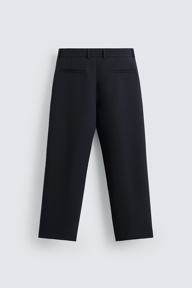 PANTALON COUPE DÉCONTRACTÉE À PLIS